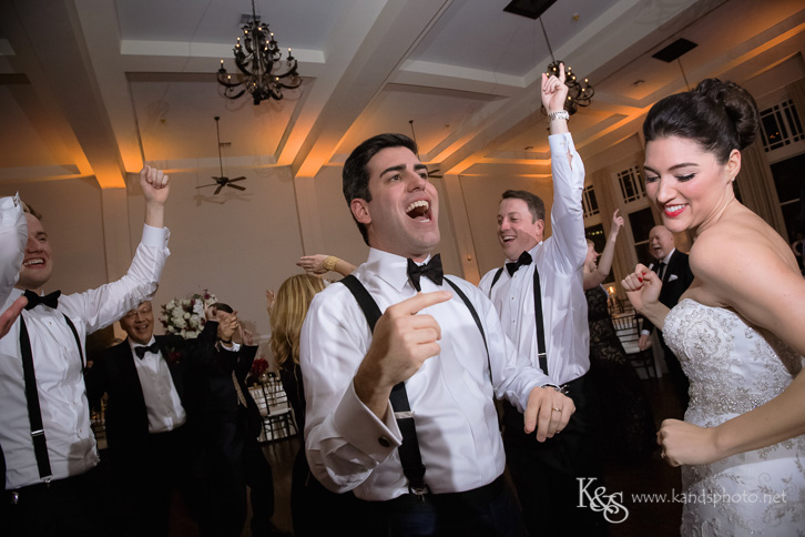 wedding at room on main dallas